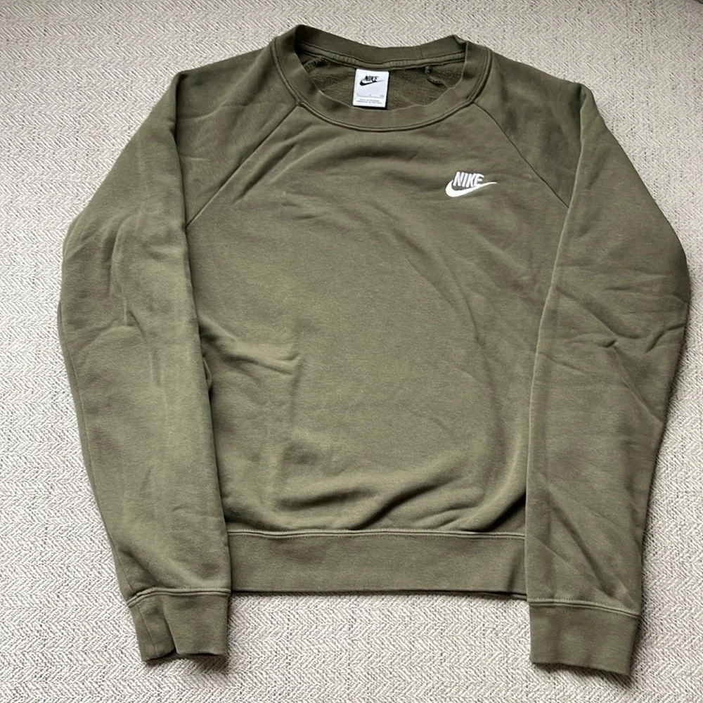 Cropped Nike one pullover - Picture 1 of 3